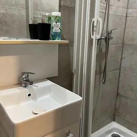 Apartment En Centre-ville De - Equipe *